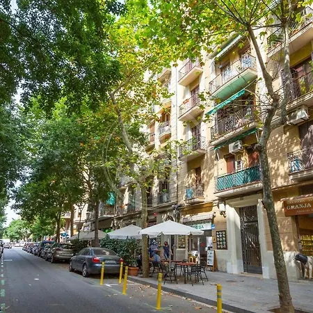 Cerca De La Sagrada Familia 2 * Barcelona